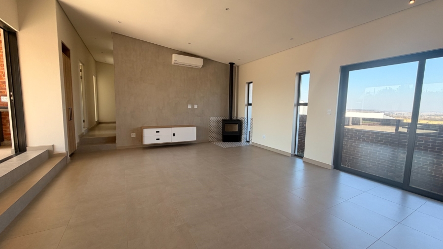 3 Bedroom Property for Sale in Helderzicht Eco Estate North West